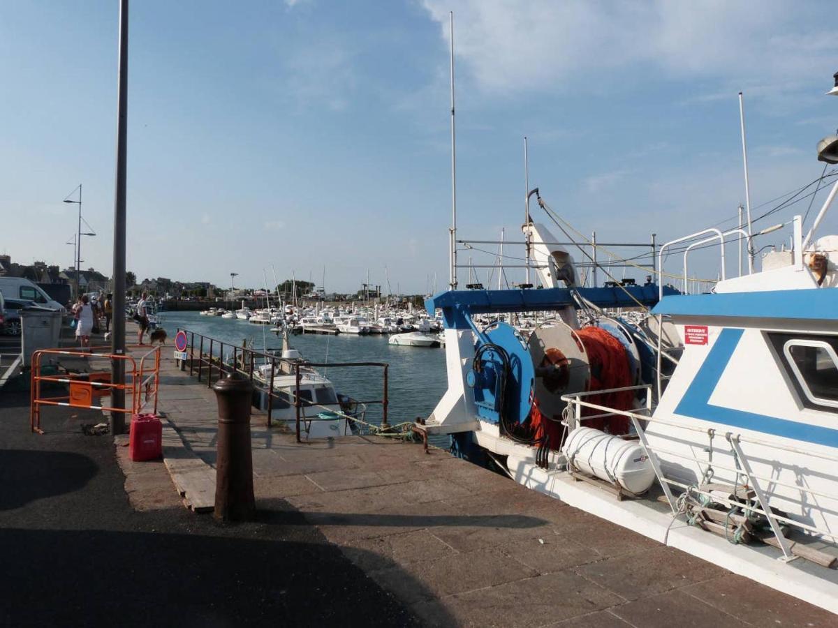 Quai Vauban Saint-Vaast-la-Hougue